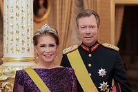 Official portrait of Grand Duke Henri and Grand Duchess Maria Teresa on the occasion of their 42nd wedding anniversary