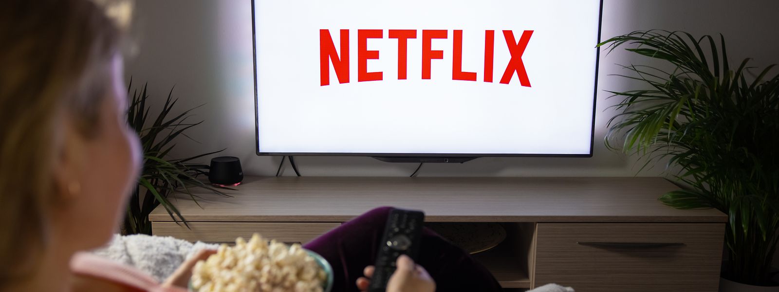 Avec une offre actuellement proposée à 8,99 euros pour la version standard, Netflix augmentera prochainement ses tarifs en Europe suite à ses dernières annonces officielles.