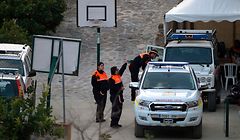 Rescue workers work near the site where a child fell down a well in Totalan, southern Spain, on January 22, 2019. - The search for a toddler who fell down a well in Spain nine days ago hit a fresh setback, complicating a difficult rescue operation which has had the country on tenterhooks. Two-year-old Julen Rosello fell down the narrow shaft on January 13 as he was playing while his parents prepared a picnic in Totalan, a southern town near Malaga. (Photo by JORGE GUERRERO / AFP)