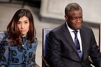 Nadia Murad, ex-esclave des jihadistes devenue porte-drapeau de sa minorité et le Dr Denis Mukwege, «l'homme qui répare les femmes», au moment de recevoir le Prix Nobel de la paix. Ils seront tous deux au Luxembourg aujourd'hui.