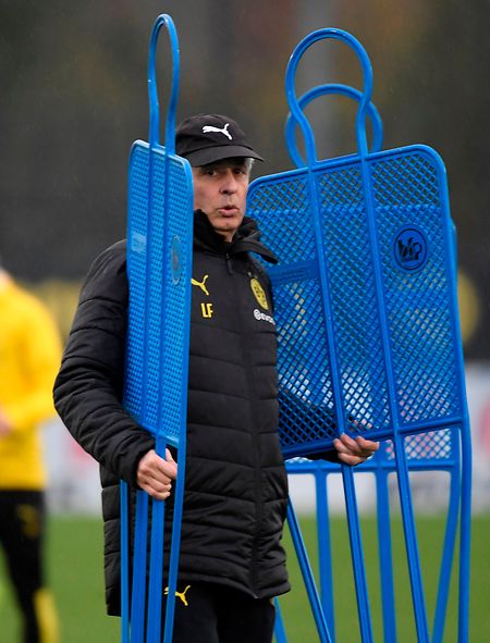Dortmunds Trainer Lucien Favre wird wohl wieder rotieren.