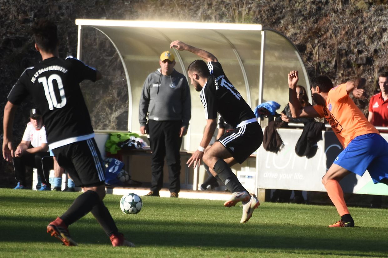 Daniel Cacao (Bastendorf) en équilibre instable.