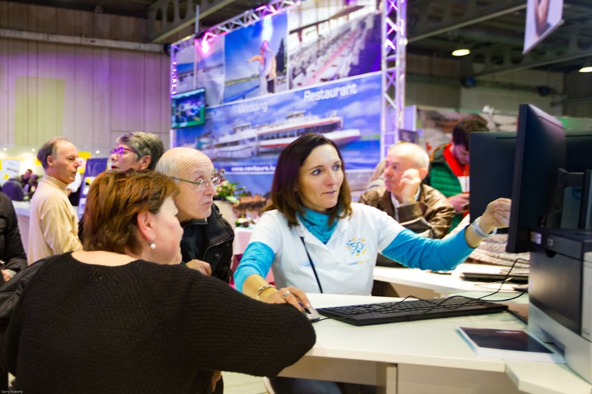 Zahlreiche Besucher hatten bereits am Freitag den Weg auf die Tourismus-Messe "Vakanz" gefunden, um sich auf der Suche nach Urlaubsideen inspirieren zu lassen.