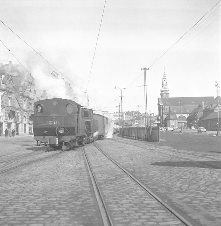 Vom hauptstädtischen Bahnhof fuhr „Jangeli“ 27 Kilometer in Richtung  Remich.