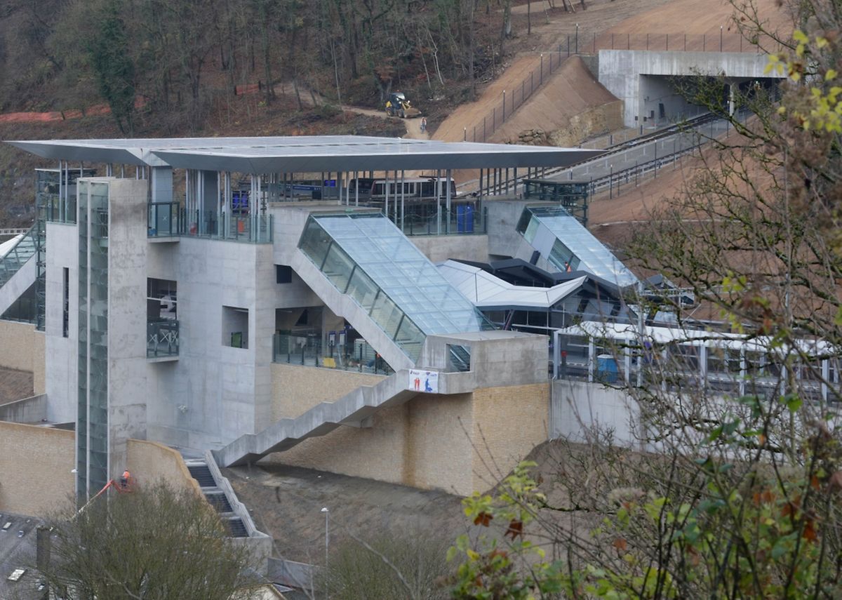 Le nouvel arrêt ferroviaire «Pfaffenthal-Kirchberg» évitera dorénavant à tous ceux qui se rendent au Kirchberg de devoir passer par la Gare centrale avant de prendre un bus.