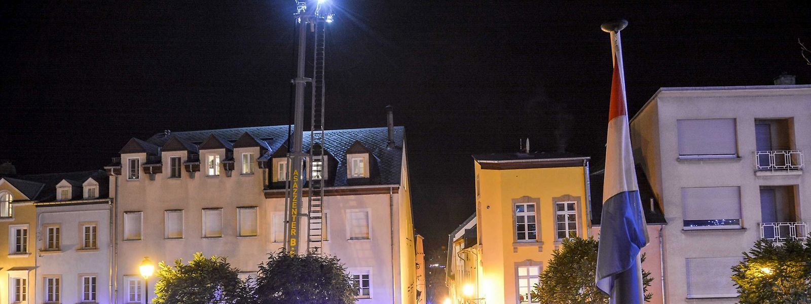 Durch das schnelle Eingreifen der Feuerwehr hält sich der Sachschaden in Grenzen. 