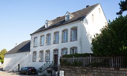 Mit den 6,5 Millionen Euro vom Innenministerium soll zuerst das Pfarrhaus in Waldbredimus zum Verwaltungssitz umgebaut werden.