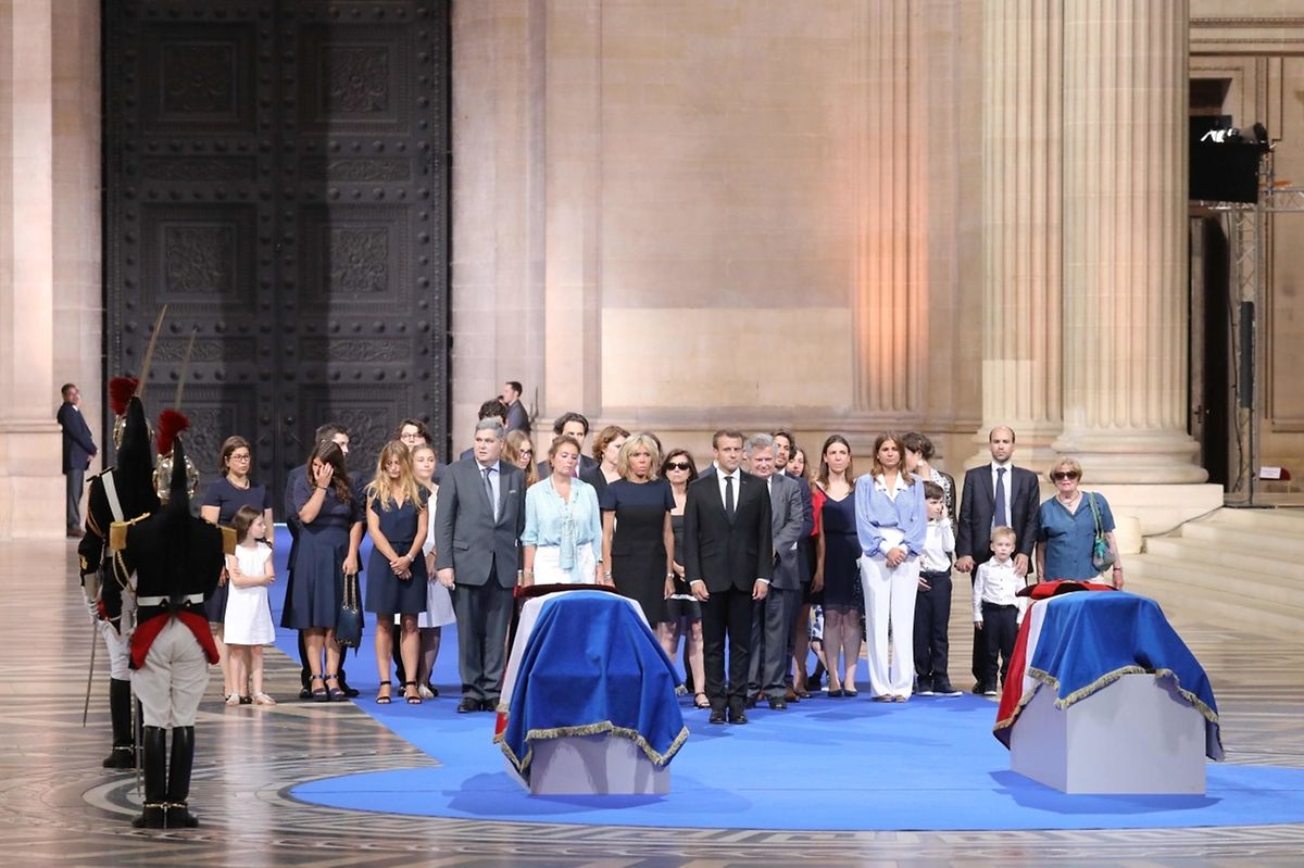 Frankreichs Präsident Emmanuel Macron würdigte Veil am Sonntag in seiner Rede als eine Frau, die Frankreich größer und stärker gemacht habe. 