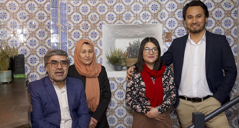 Esmatullah und Sakina Etemadi haben im November gemeinsam mit Shukia und Jawid Modasir (v.l.n.r.) das Restaurant „Bamyan“ eröffnet. 