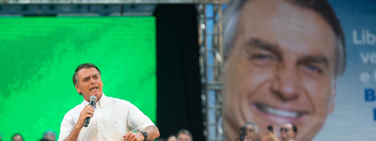 Der brasilianische Präsident Jair Bolsonaro wirbt während des offiziellen Wahlkampfauftaktes für seine Wiederwahl.