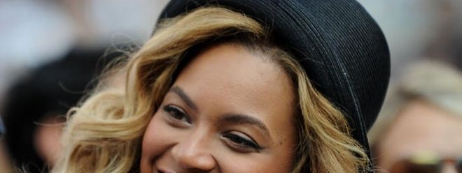 Die erfolgreiche R&B-Sängerin Beyoncé überrascht mit neuem Album "Lemonade".