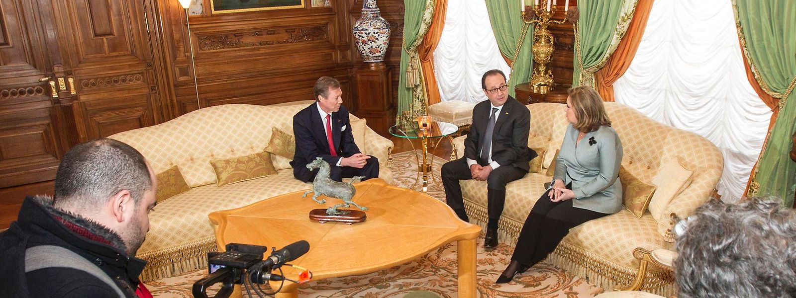 Le président français, François Hollande, avec le couple grand-ducal, a annoncé un mouvement d'harmonisation fiscale, pourtant encore très loin du compte