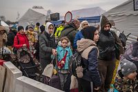 A alteração adotada hoje foi proposta pelo executivo húngaro após a invasão russa da Ucrânia para fornecer ao país "os instrumentos necessários para ajudar, apoiar e acomodar os refugiados, bem como para contrariar e aliviar os efeitos económicos negativos".