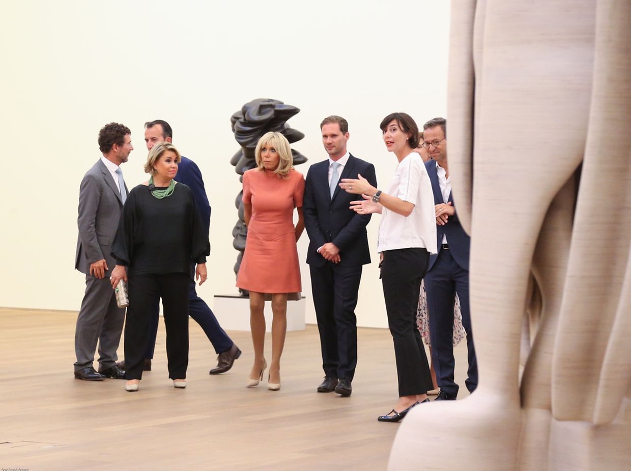 Programme culturel pour les conjoints à Neimënster puis au MUDAM en compagnie de la grande-duchesse Maria Teresa