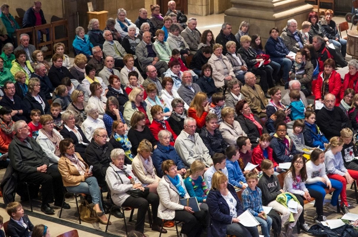 Messe des Dekanat Ospern mit den Pfarrverbänden Bieckerech-Useldeng, Grosbous, Ospern und Rammerech.