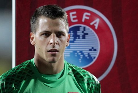 Fußball: Nationaltorhüter Moris fällt zwei Monate aus