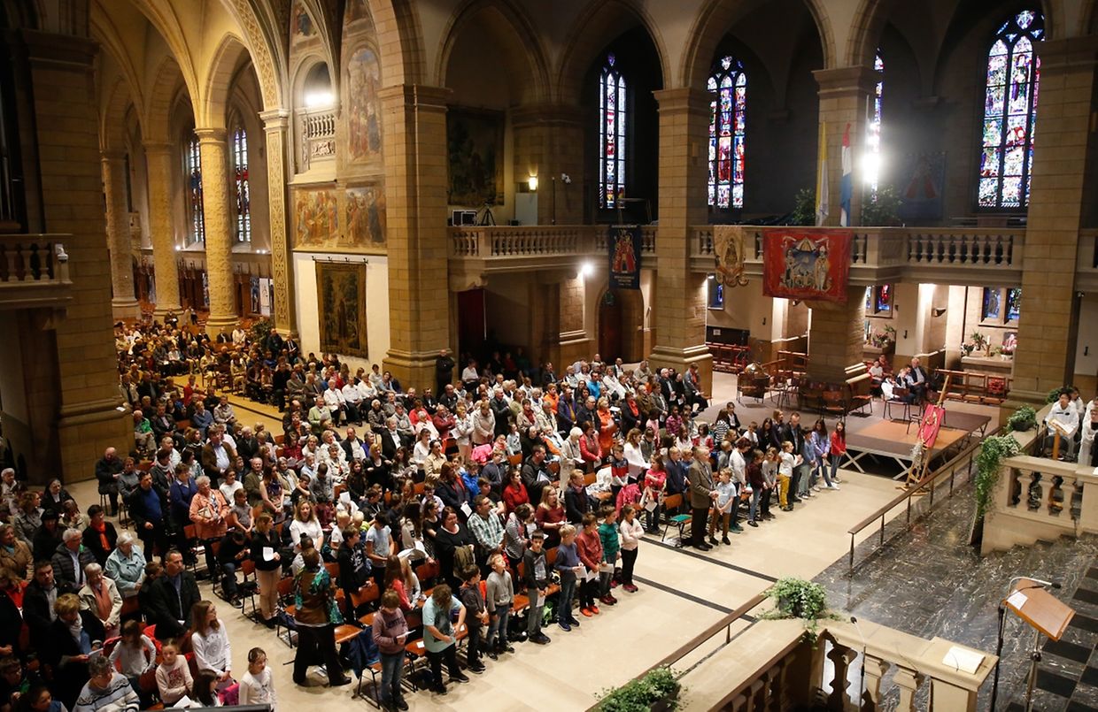 Messe für die neue Pfarrei "Regioun Iechternach Saint-Willibrord"