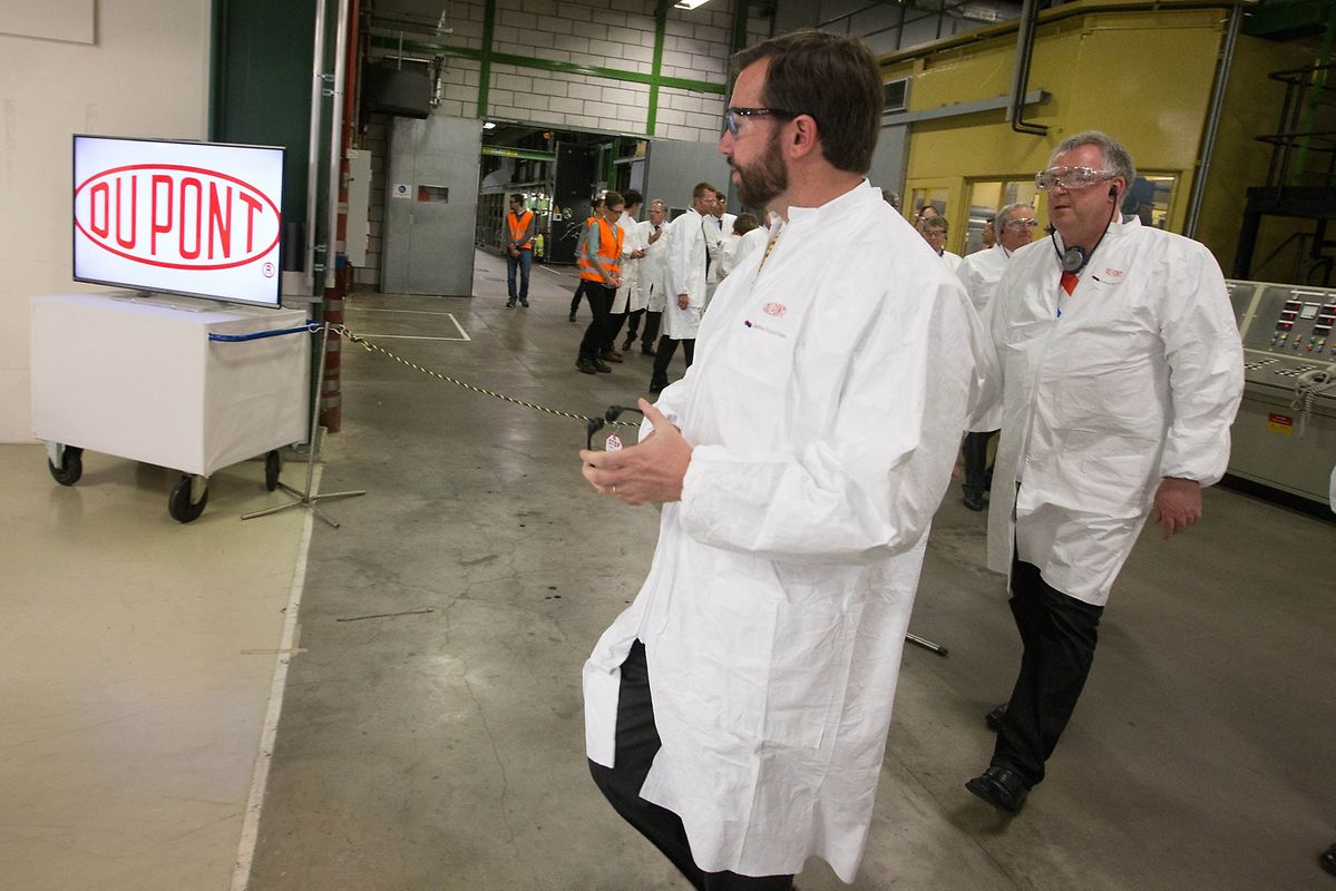 Erbgroßherzog Guillaume besuchte am Dienstag das DuPont-Werk in Contern. 