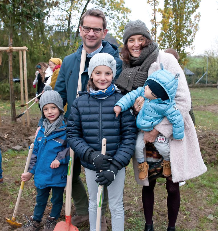 Nationaler Tag des Baumes in der Gemeinde Bettemburg: Einweihung des "Kannerbongert" in Noertzingen sowie das Pflanzen von Bäumen für die Neugeborenen der Gemeinde Bettemburg. (Foto: Alain Piron)
