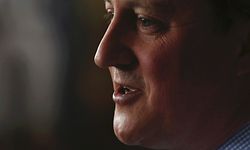 Am Donnerstagabend rückte Cameron mit der unbequemen Wahrheit ans Tageslicht.