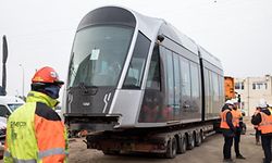 Die Vorbereitungen für die erste Testphase der Tram laufen auf Hochtouren. 
