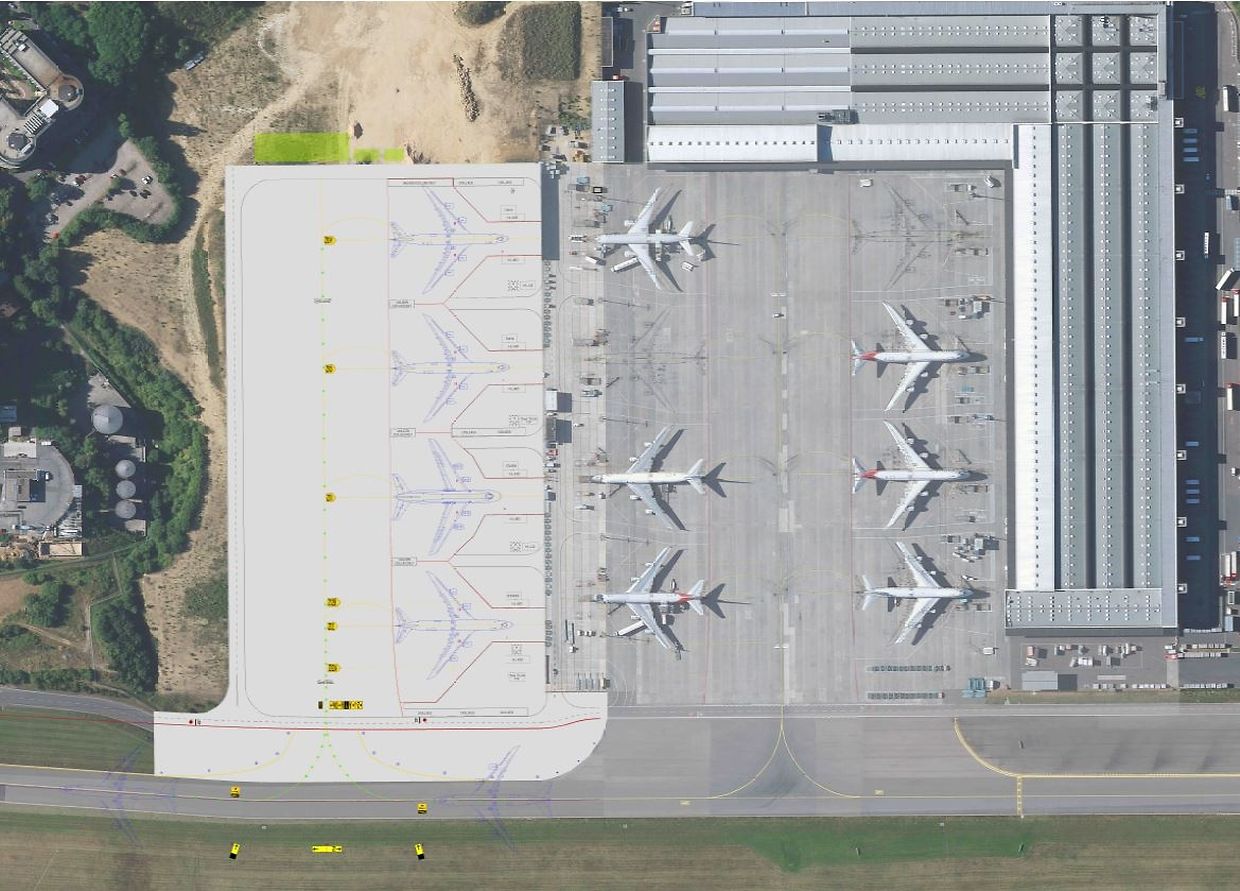 Erweiterung des Cargo-Vorfelds: Bereits Mitte 2018 sollen bis zu
zwölf Maschinen vom Typ Boeing 747-8 gleichzeitig Platz finden.