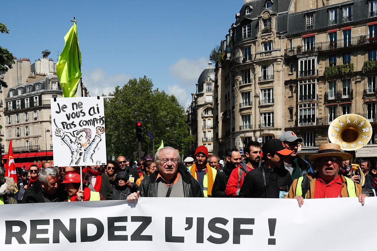 Forças policiais voltaram a ser mobilizadas para o controlo às manifestações dos coletes amarelos em diversas cidades francesas. 
