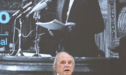 O ex-primeiro-ministro, Francisco Pinto Balsemão, intervém durante a cerimónia de comemoração dos 40 anos da tomada de posse do VII Governo Constitucional da Democracia Portuguesa, no Palácio de São Bento, em Lisboa, 02 de setembro de 2021. ANTÓNIO PEDRO SANTOS/LUSA