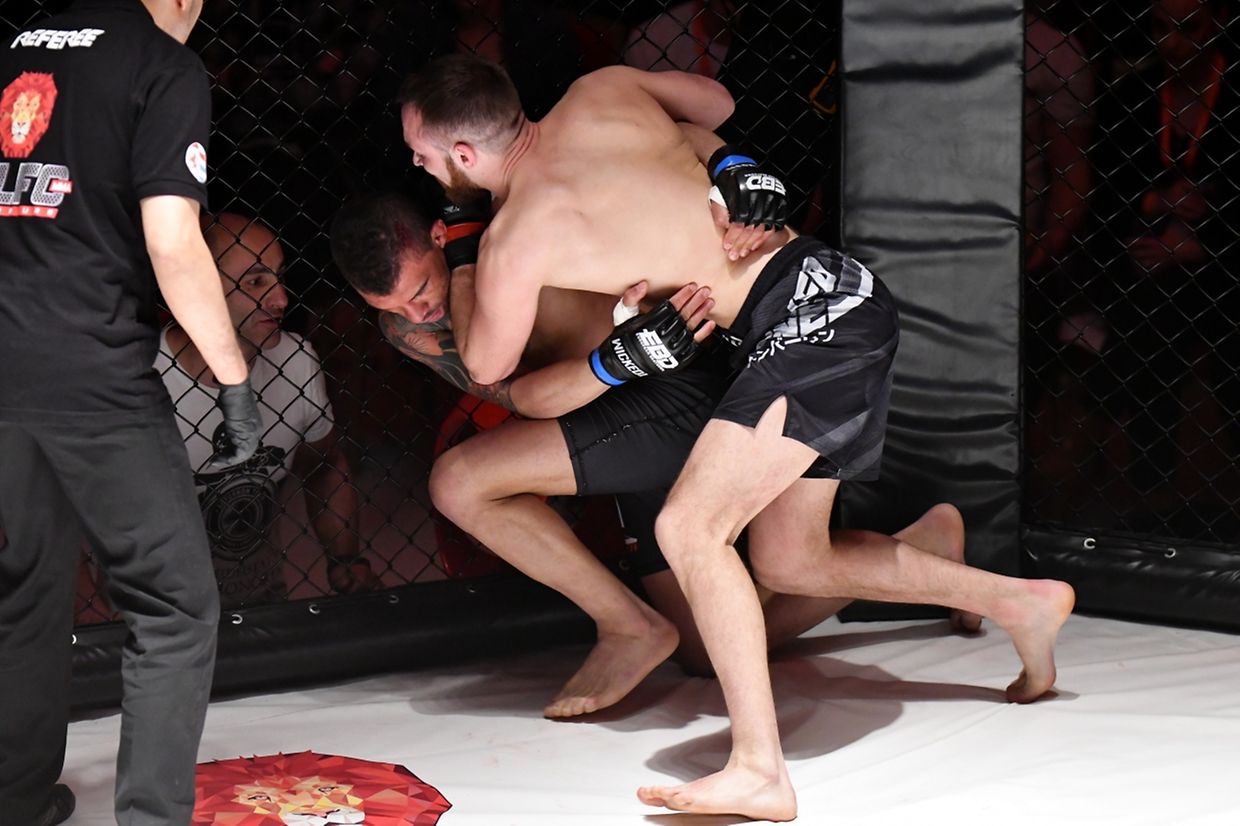 Julien Gracco face à Carlos Ed. Deazevedo.