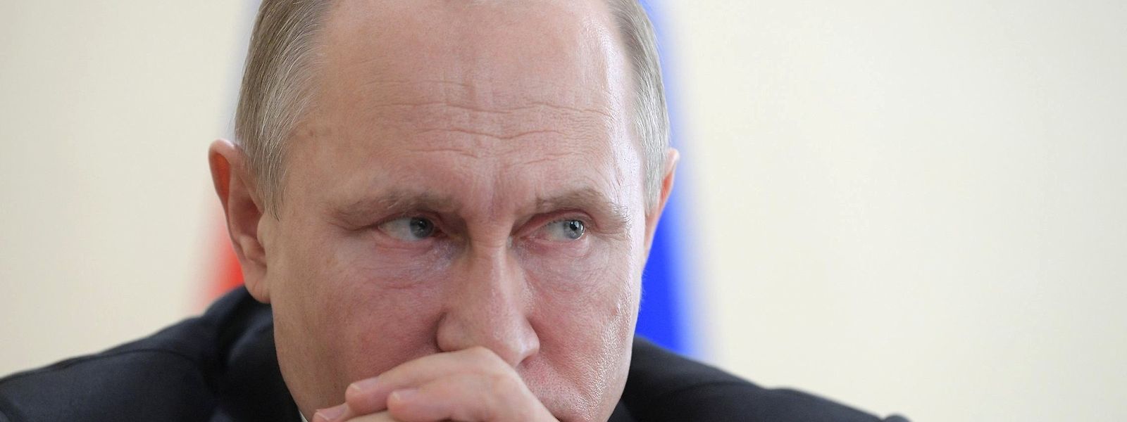 Wladimir Putin, Präsident von Russland, nimmt an einem Treffen mit Rettungskräften bezüglich der Unterstützungsmaßnahmen nach dem Brand in einem Einkaufszentrum in Sibirien teil. Foto: Alexei Druzhinin/Planet Pix via ZUMA Wire/dpa +++ dpa-Bildfunk +++