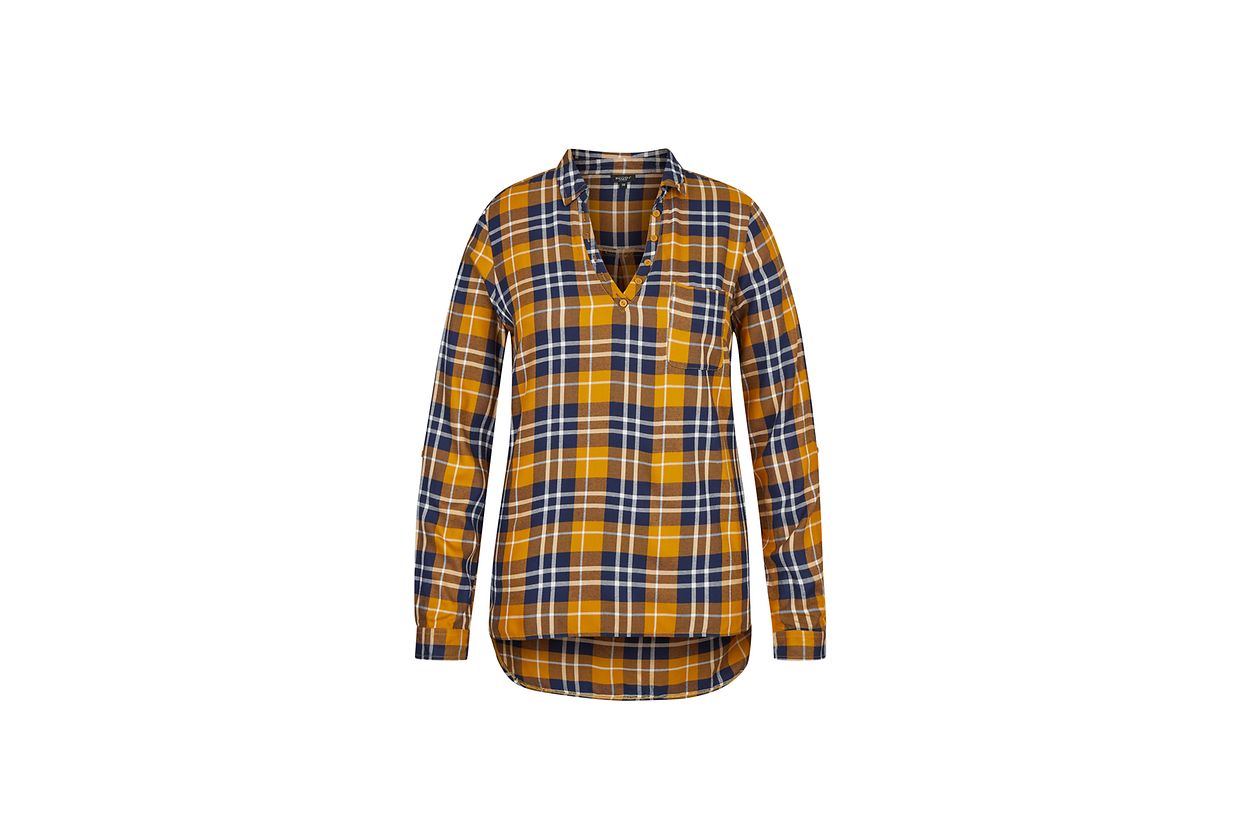In der kommenden Saison findet man auch Anlehnungen an die Herren-Mode, wie beispielsweise die Flanell-Bluse von Adler (um 26 Euro).