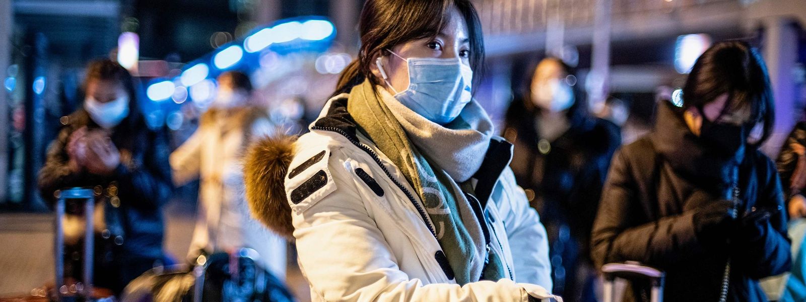 La Chine a fermé plusieurs liaisons de transports publics et fermé des péages d'autoroute pour parer à une pandémie.