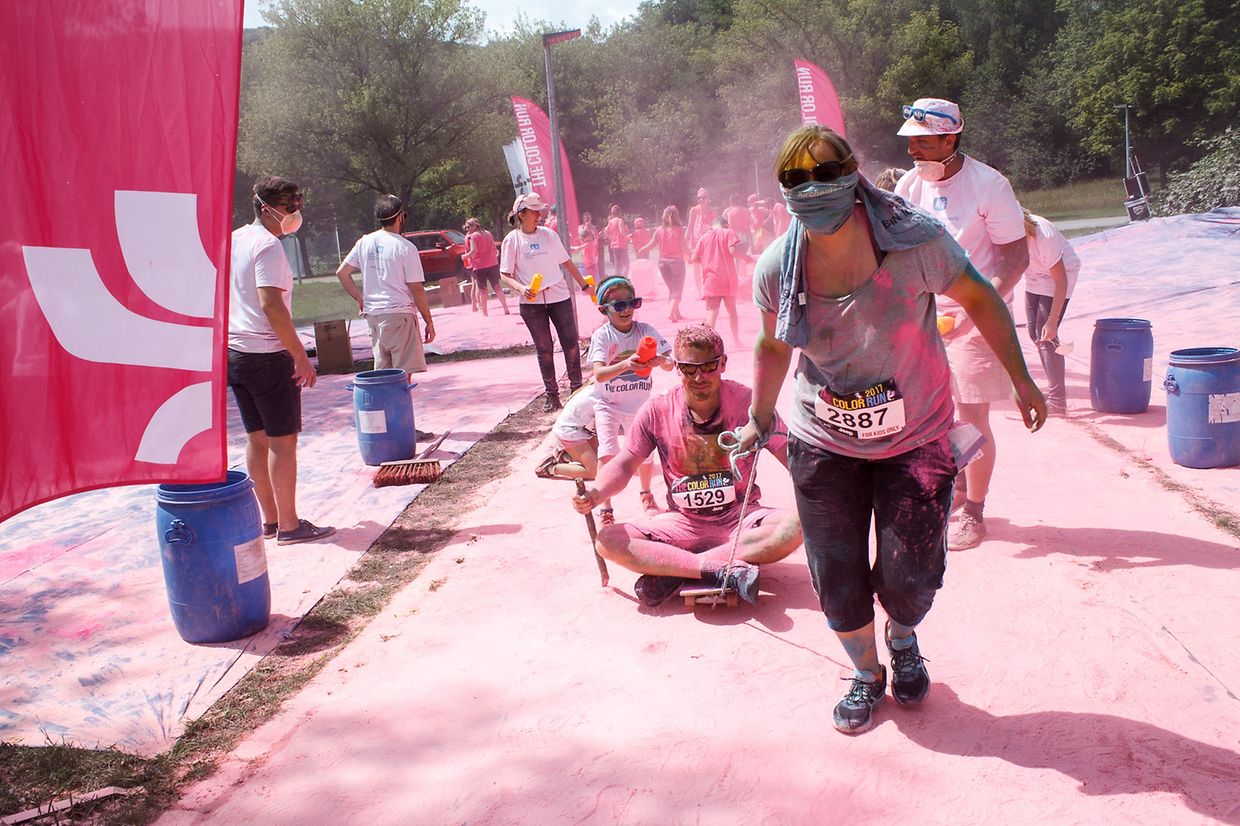 Color Run unicorn edition. Happiest 5k on the planet! Echternach 2017