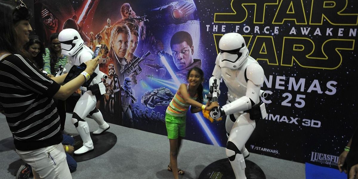 Mit viel PR-Wirbel ist das neue Star-Wars-Epos in den Kinos weltweit gestartet.