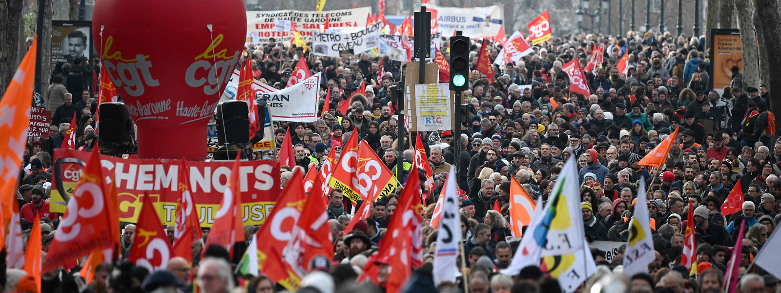 Die Gewerkschaften hatten zu dem Streik- und Protesttag aufgerufen. Sie halten die Pläne der Regierung für ungerecht und brutal.