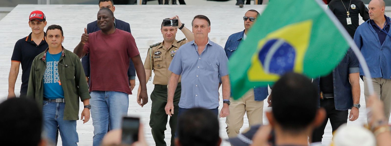 Jair Bolsonaro conteste l'efficacité du confinement. A l'image d'un certain Donald Trump.
