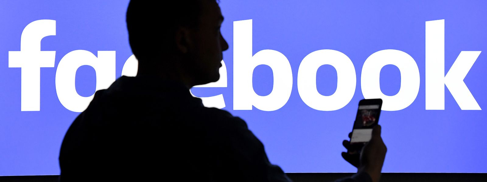 Facebook gewinnt in der Corona-Krise beschleunigt neue Nutzer - und das Werbegeschäft des weltgrößten Online-Netzwerks hat sich nach einem Rückschlag im März bereits wieder stabilisiert.