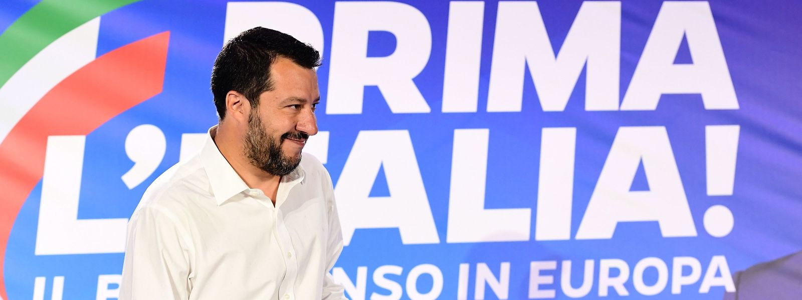 Der überglückliche Innenminister Matteo Salvini bei einer Pressekonferenz im Hauptquartier im Norden Mailand kurz nach den Verkündung der Ergbnisse der Europawahl, bei der seine Partei einen historischen Erfolg verbuchen konnte.