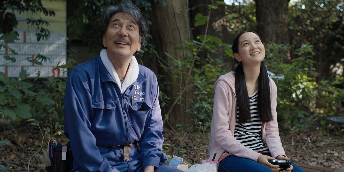 Lehrt sie den Blick für die wesentlichen Dinge: Hirayama (Koji Yakusho) und seine Nichte (Arisa Nakano).