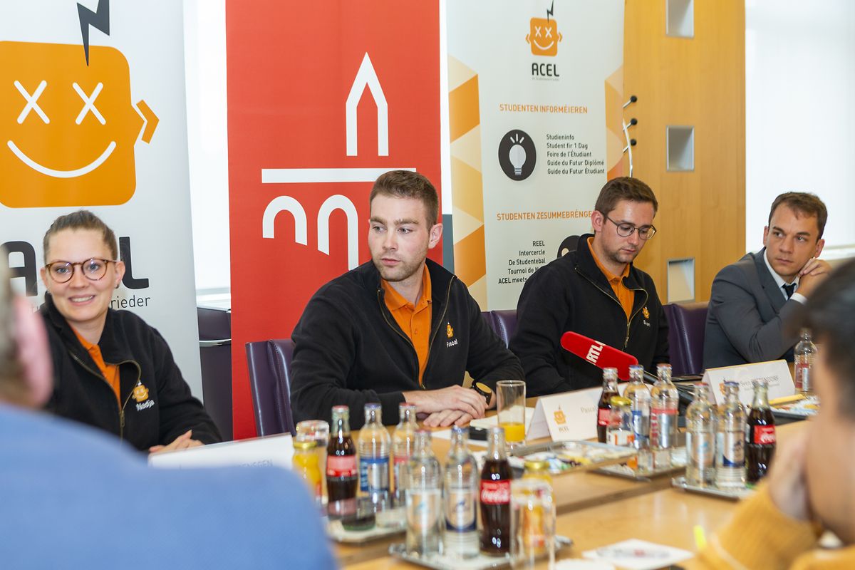 Vizepräsidentin Nadja Poensgen, Präsident Pascal Thinnes und ebenfalls Vizepräsident Sven Bettendorf bei der Pressekonferenz am Montag (.v.l.n.r.).