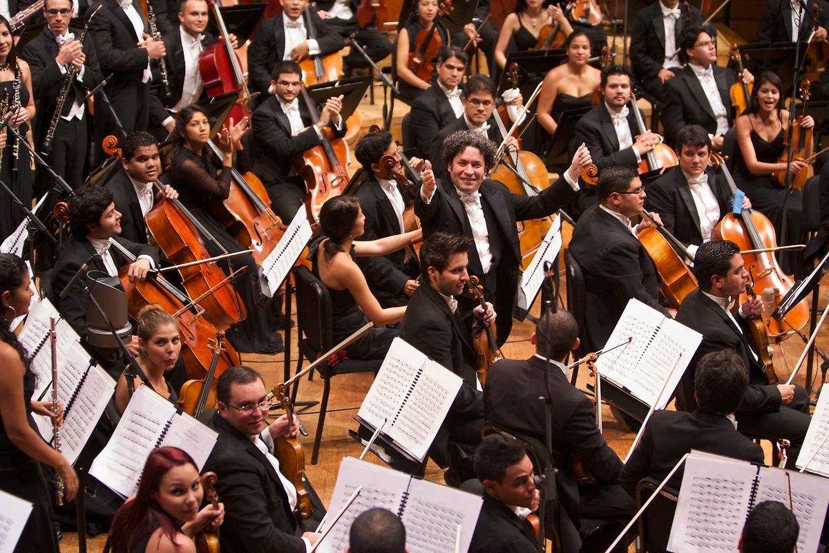 L'orchestre joue dans les plus grandes salles de concert.