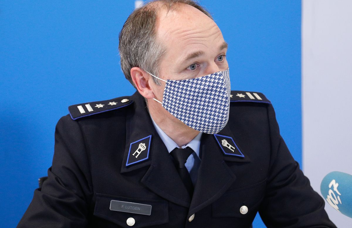 Francis Lutgen: "Wer über eine Karriere bei der Polizei nachdenkt, soll mit den Vorbereitungen nicht bis September warten."