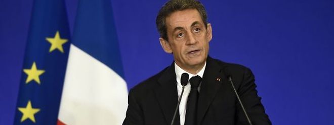 Der UMP-Parteipräsident Sarkozy beansprucht den Wahlsieg für sein Bündnis.