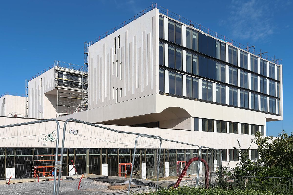 23.8.2017 Luxembourg, Gasperich,  chantier Gasperich ban, Bauarbeiten, lycée français  photo Anouk Antony