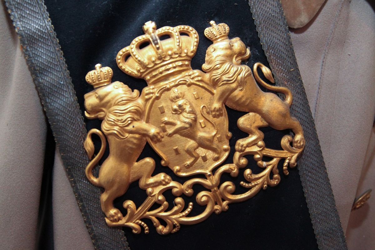 Großherzog Henri besucht das Kutschenmuseum in Peppingen.