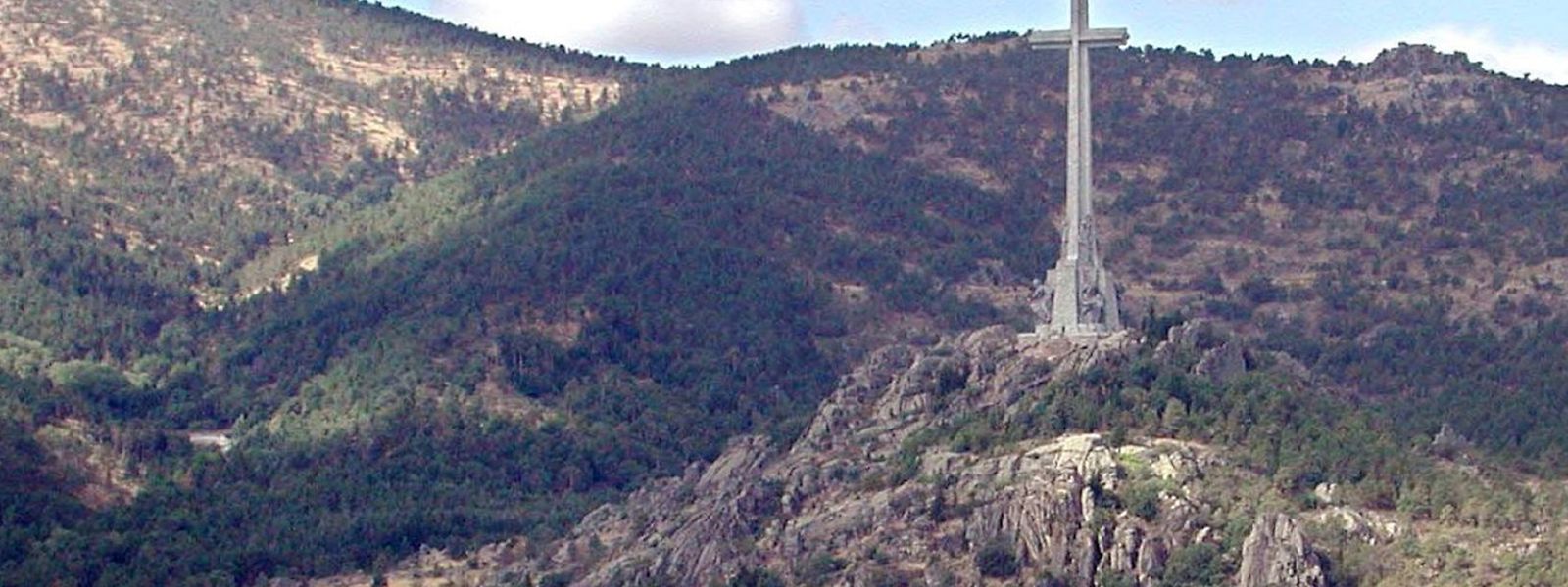 Blick auf das Valle de los Caidos (Tal der Gefallenen) nahe Madrid, der Gedenkstätte zu Ehren der Gefallenen der faschistischen Truppen Francos im Spanischen Bürgerkrieg. 