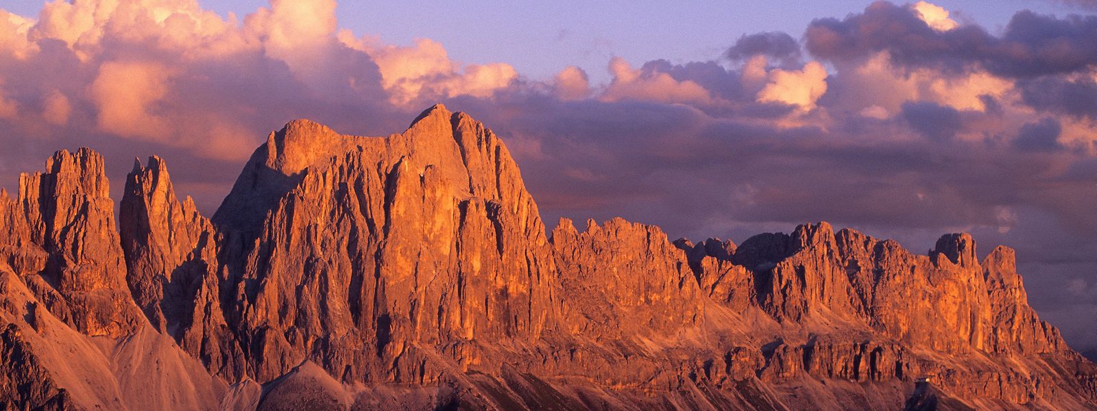 In den Dolomiten kamen mindestens fünf Bergsteiger ums Leben (Symbolbild).