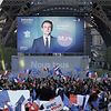 Macron bleibt im Élysée-Palast