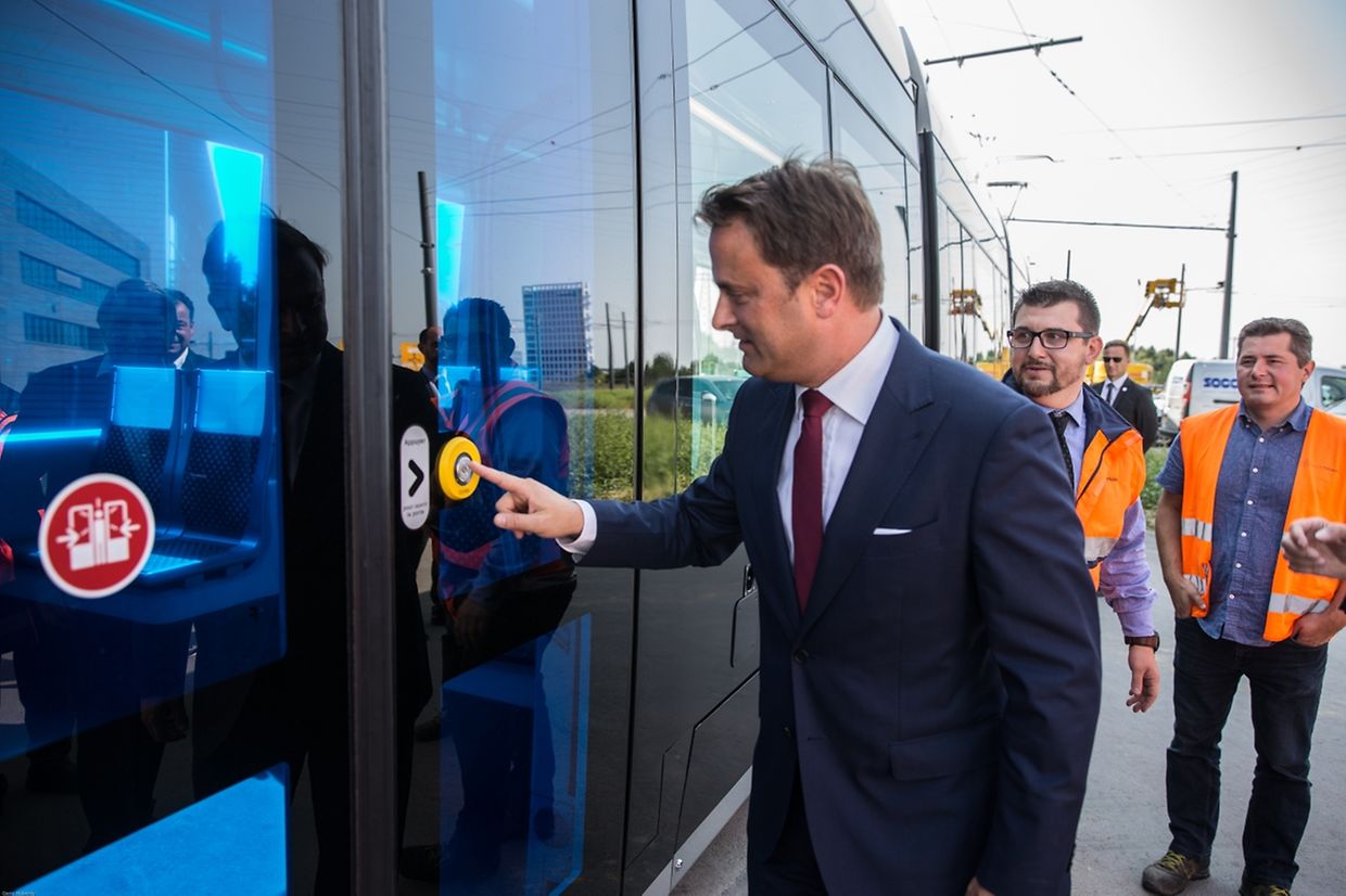 Le Premier ministre s'apprête à monter à bord