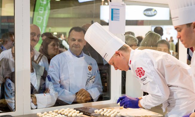 One of the national teams preparing food at a previous Expogast event